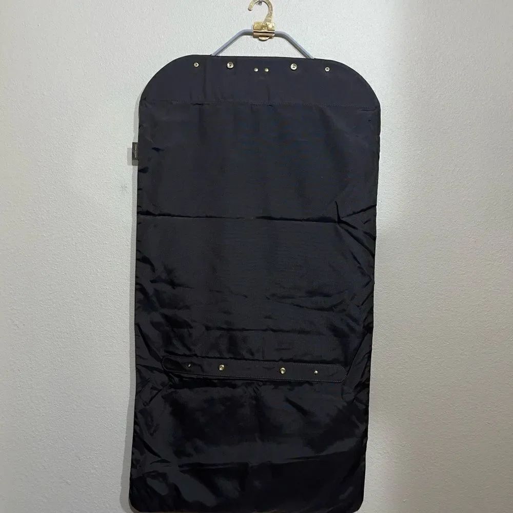 Louis Vuitton garment bag with hanger - Picture 12 of 13